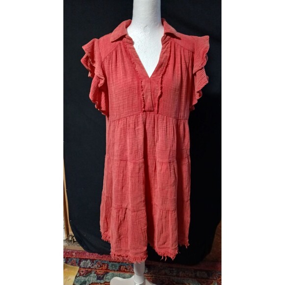 Umgee Dresses & Skirts - Umgee Faded out look  Red Dress with Ruffle short Sleeves Frayed hems Small